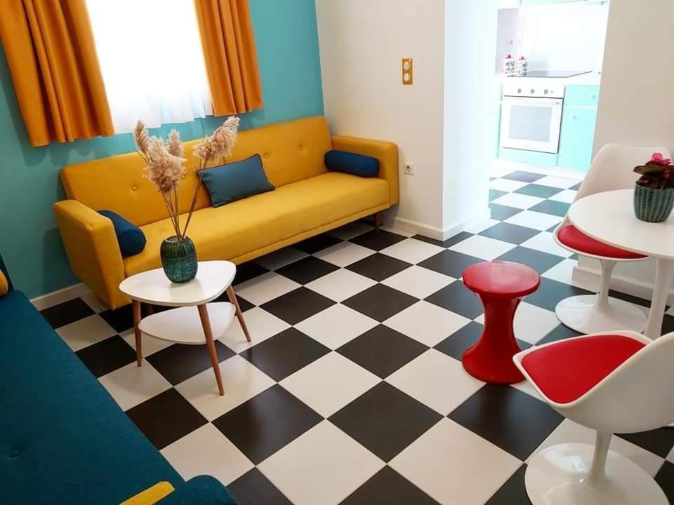 Nostalgia Retro Suites Naxos City Extérieur photo